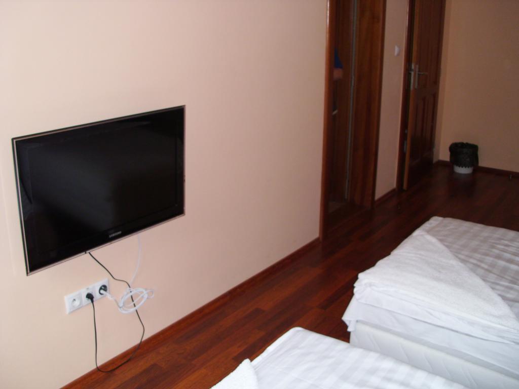 Guest House Mladosť Prešov Extérieur photo
