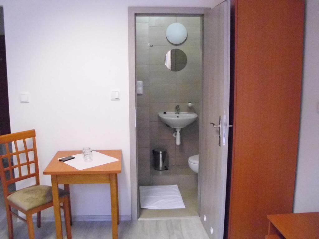 Guest House Mladosť Prešov Extérieur photo